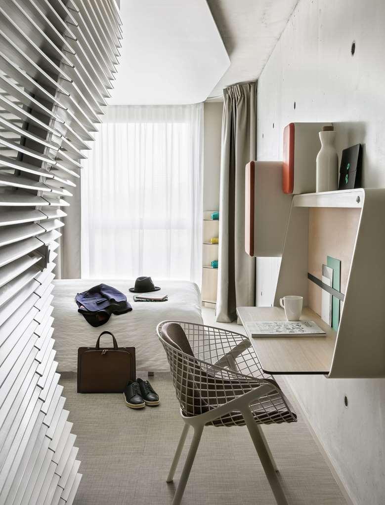 ออกโก โฮเทล ปารีส ปอร์ต เดอ แวร์ซาย Hotel ภายนอก รูปภาพ